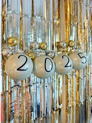 🎊 Ring in the New Year with a banner that shines! This DIY ornament banner is the ultimate festive touch for your countdown party! ✂️✨ 🥂 Would you try this for your New Year decor? Let us know in the comments what color your decor will be for New Years! ⬇️ . #CreativeFabricaCrafts #NewYearsDIY #NewYearsCraft #NewYearsBanner #DIYNewYearsBanner #DIYNewYears #CelebrationBanner #NewYearDecor 