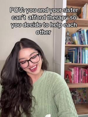 The way we deal with our trauma😅 #therapytiktok #therapysessions #therapyhumor #comedy #darkhumor #anxiety 