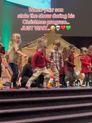 I still cant stop laughing 🤣 should I post the dancing video with the original audio? 🤣❤️💚 #christmasprogram #kiddancing #dancing #stoletheshow #christmas #christmastiktok #schoolprogram #momtok #momlife #dancetok #mychild #gettingit 