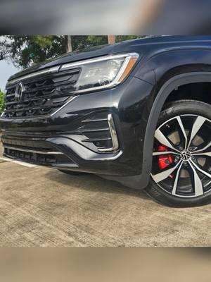 2025 Volkswagen Atlas SEL 4Motion in and out with new color on the calipers.  #VolkswagenAtlas #VWAtlas2025 #4Motion #PaintedCalipers #CustomCalipers #CarMods #HighTempPaint #PerformanceStyle #VWCustomization #AtlasSEL #CarDetailing #AutoEnthusiast #VWLife #SUVStyle #CustomRides