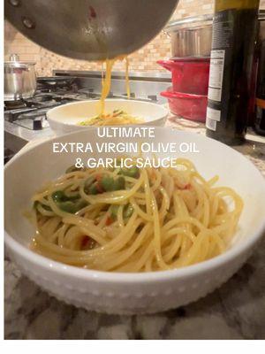 honestly eating spagetti on camera should be illegal but again thank you @Bono Extra Virgin Olive Oil for our goodies #italiandad #italiano #spaghettiamezzanotte #pastabowl #aglioeolio #italianpastarecipe #fatherdaughter #spagetti #pasta #bono #easypastarecipe #pastadinner #viral #olivepasta #dinnerpastarecipes #pastasaucerecipe  #cookingvideo #cookingvlog #dinnerwithme #DinnerIdeas #fyp