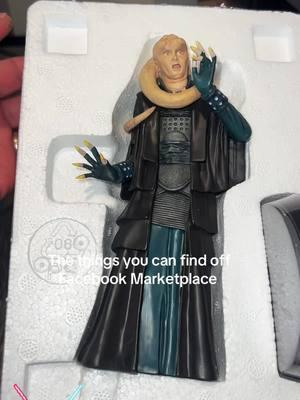 Starwars memorabilia #starwars #actionfigure #starwarstiktok #facebookmarketplace #christmasgift #fyp #starwarsfan #latina #bib #bibfortuna 