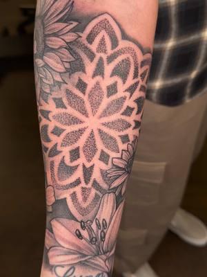 Mandala floral halfsleeve done in a 5 hour session.  Thanks for aticking it out Kristie!    #longisland #longislandnewyork #foryoupage #viral #viraltiktok #viralvideo #tattooartist #fyp #tattoo #tattooideas #longislandtattoo #longislandtattooartist #longislandtattooshop #geometrictattoo #geometrictattoos #sleevetattoo #girlswithtattoos #femininetattoo 