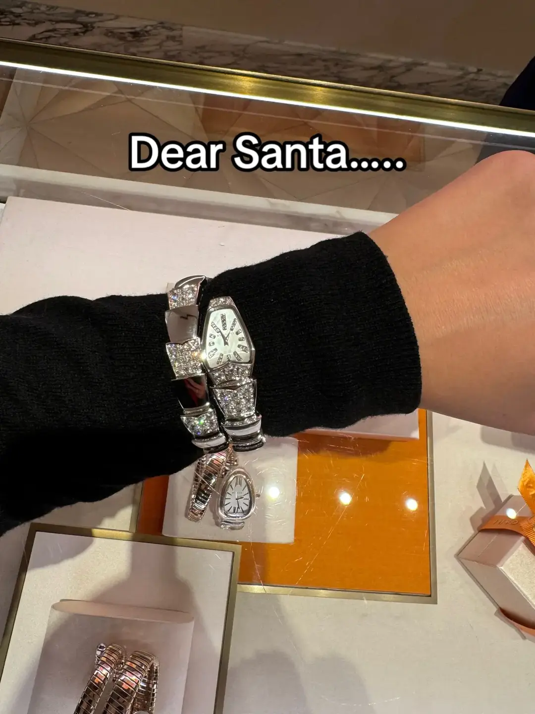 #jewelry #xmas #christmas #giftguide #santa #fy #fyp #fypシ #fypシ゚viral #hermes #hermesbirkin #bvlgari #serpenti 