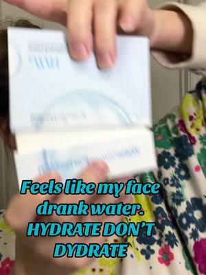 My face feels super hydrated! The things i learn on Tik Tok ✨🤣💙 #wnp #hydratedskin #hyaluronicacid #skincare #dehydratedskin #tiktokshopfinds 