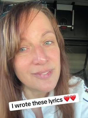 #trucking #truckinwithtamie #podcast #femaletrucker #ladydriver #truckertok #trucktok #truckersoftiktok #womenintrucking #WomenOfTikTok #womenintransportation #lyrics #podcastintro 