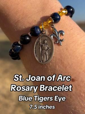 St. Joan of Arc 🛡️ Rosary Bracelet is available now! #crystalbracelets #saints #stjoanofarc #joanofarc #jehannedarc #patronsaint #folkcatholicism #rosary #rosarybracelet #handmadejewelry #spirituality #divinelytimedesigns 