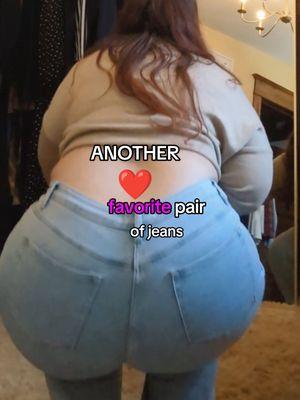 some of the best jeans for us thick thighs curvy girls! #toptiercreator #christmas2024 #tiktokshopcreatorpicks #tiktokshopholidayhaul #Decemberfinds #mademyyear #giftguide #ttshopdealsandsteals #toptierdecember #christmas2025 #january2025 #holidayhaul #jeansforcurves #jeansforshortwomen #jeansforfall #jeansforwinter #jeansforthickthighs #thickthighessaveslive #denimforcurves #curvygirl #hourglassfigure #stretchydenim #nogapjeans #nogapwaistband #widelegjeans #widehipsnsmallwaist 