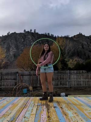 brr 🥶❄️ #flowarts #hoopologie #thespinsterz #hooping #hoopdance 