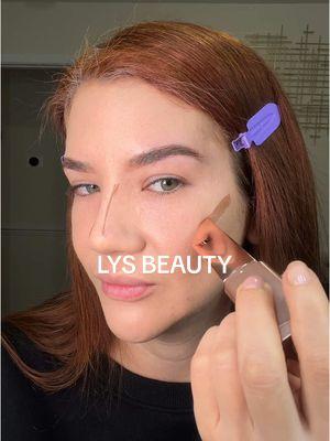 Es como mantequilla para el rostro ☺️#lysbeauty #lys #lysbronzingstick #lyscontourstick #beauty #makeupviral #mademyyear #holidayhaul 