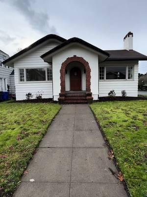 The cutest little cottage to exist is in the Grant Park neighborhood of NE Portland and it has all of the charm we love. The french doors leading to the side porch, the granny kitchen, the dining room cupboard, the fireplace?! Omg. This one is on a busier street, so those that fear traffic noise probably won’t love this one but thats kinda how it goes with these ultra wonderful old homes. These main roads were the original thurough fares through town, and thus where homes were built.  Not my listing but I can help you buy!  Listed at $619,900  MLS ID: 24137957 2 Bedrooms 🛌 2 Bathrooms 🛀 2,529 Square feet  $5,520 Annual property taxes  Schools:  K-5: Alameda (10/10) 6-8: Beaumont (7/10) 9-12: Grant (8/10) *Ratings according to Greatschools.com, due diligence encouraged.  #PDX #Portland #Oregon #portlandoregon #portlandrealtor #pdxrealtor #pdxrealestate #portlandrealestate #pdxbroker #housegoals #househunting #realestate #realestateagent #realtorlife #bungalow  #curbappeal #dreamhome #homeforsale #houseforsale #portlandhomeforsale #renovated #Portlandhomesforsale #Portlandlife #Portlandliving #Portlandrealestate #Portlandrealty #walkableneighborhood #realestateexperts  #Portlandexpert  #bringthedog #justRealtorthings #tiktokviral #fyp #foryoupage #aesthetic Listed by Darrly Bodyl of Keller Williams Portland Premiere 