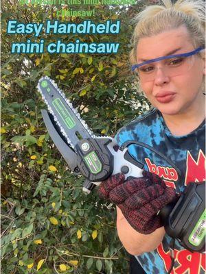 Easy Handheld and Powerful Mini chainsaw lightweight and powerful! Coupons available too! Holiday haul discount! #minichainsaw #handheldchainsaw #royalsellpro #chainsaw #easychainsaw #tiktokmademebuyit #holidayhaul #tiktokshopholidaydeals #landscaper #treetrimmimg #treetrimmer #tiktokshopfinds 