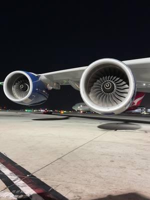 Airbus A380 Qantan passing behind A380 British Airways #a380 #airbusa380 #a380vs747 #aviation #losangeles #tiktokstays #airportlife #airport #airplanes #megalodon 