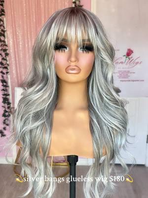 Silver bangs wig  . #silverwig #wigwithbangs #bangwig #wiglover #wigtok #gluelesswig #naturalwig #naturalwigs #peluca #wigs #wiglife #syntheticwig #haircrown #wigsforhairloss 