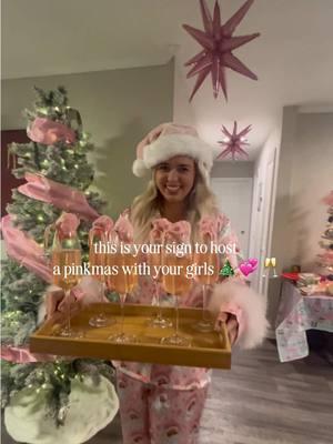 so can i leave the pinkmas decor up all year plz ??? #pinkmas #friends #hosting #christmas #cocktailparty #pjparty #CapCut 