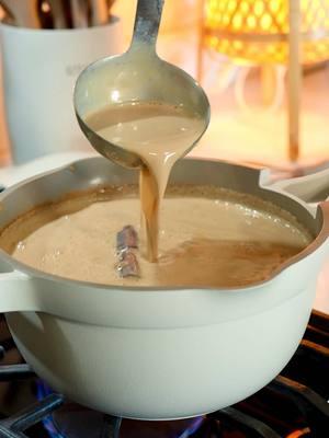 Let me show you how I make my favorite ATOLE DE CAFE using La Lechera Sweetened Condensed Milk and Carnation Evaporated Milk, the perfect combination this holiday season! #atole #hotchocolate #mexicanrecipes #champurrado #mexicandrinks #recetasfaciles