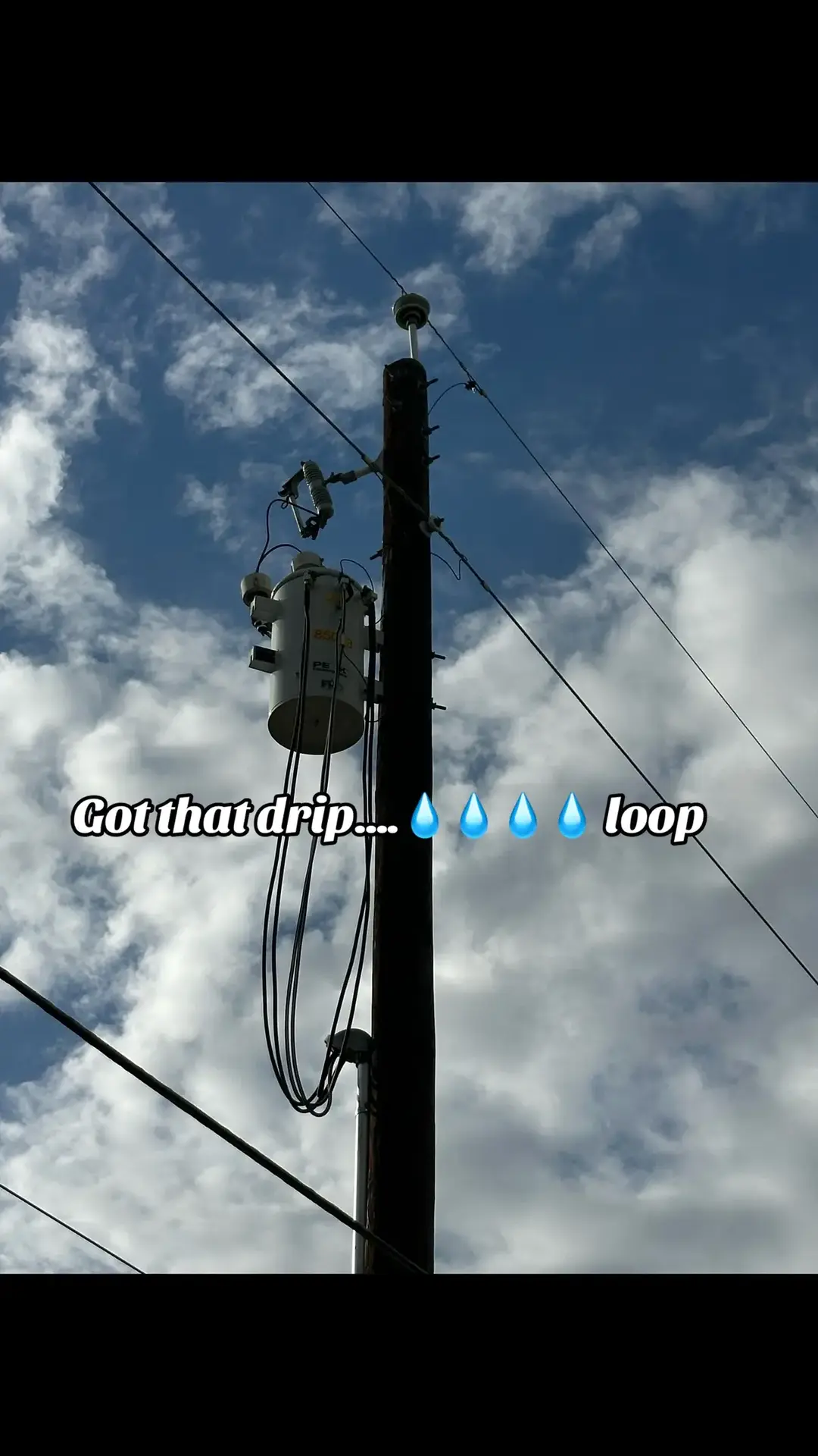 Got that 💧💧💧💧💧 loop😂 #CapCut #MeMeCut #lineman #linelife #trending #journeymanlineman #highclasslinetrash #linemanissues #tiktok #troubleman #troubleshooter #voltage #electricity #powerlines #mfjl #apprentice #apprenticelineman #bluecollar #bluecollarboys #outage #thatocdtroubleman #linemen #linewife #linecrate #linecrew #linework #powerrestored #troublecall #wefixitall #loveusorhateuswestillturnyouon #transformer #storm #stormwork #powerlineman #linemanlife #linemanwife #linemanproblems 