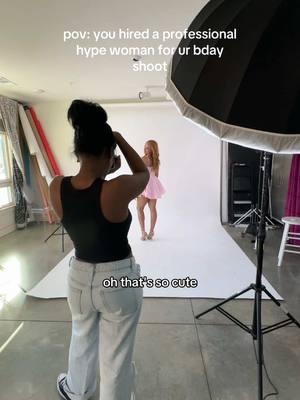 professional hypewoman that happens to be a photographer whos fave phrases are “so cute” “love that” and “yup!” #photoshoot #photoshootbts #creativeentrepreneur #photographer #birthdayphotoshoot #contentideas #photoshootideas 