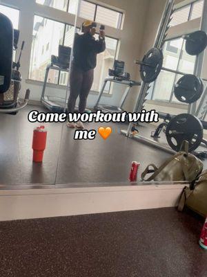 Not trying to post my workouts to much I like to focus more with out recording but heres a little video of half of my work out today 💞#happyweight #boyfriendAir #getinthegym #fyp #workoutvideo #cardioworkout #backworkouts #abbworkouts