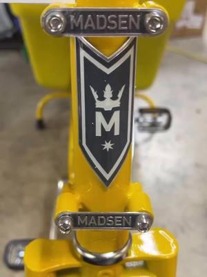 Santa’s Workshop 🎅🏼❤️ Building each bike for YOU! Choose from 7 different gorgeous colors. This Mustard Yellow is heading to Clovis, California! Next up: Cooper is grabbing a Vintage Blue for a local Utah family! 💛🩵💛🩵 #madsenmagicshop #SmallBusiness #madsencycles #madsenmaker #abicyclecandomore #cargobike #bucketbike #madsencommunityrocks #madsencargocrew #santasworkshop