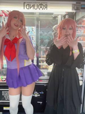 yuno x2 @･:*+.☆ Zya ☆.+*:• #yunogasai #yunogasaicosplay #futurediary #mirainikki #futurediarycosplay #anime #strifecos 