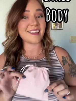 Cakes for days! Weeks!! Months!! @CAKES Body #cakesbody #stickybra #stickybramagic #tiktokmademebuyit #tiktokshopholidayhaul #TikTokShop #straplesstop #braproblems 