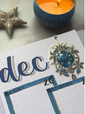 December weekly 🌙✨ #bujotok #bujoinspiration #letterembujo #bujospread #bulletjournalideas #journalsupplies #bulletjournaling #bujo #journalwithme 