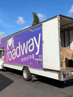 thank you @Roadway Moving for saving my life!! idk how i would have gotten this move done without them 😭 who knew i could fit so much in a tiny studio lol #roadwaymoving 