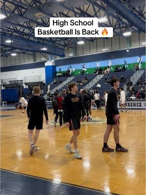 Best time of the year 🤝🏽 #hsbasketball #hoopersoftiktok #basketball #basketballtiktok #lawrence #boston #bchigh #massachusetts #miaa #hoops #maczilla #foryou #fyp #trending 