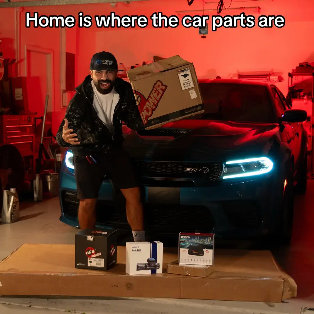 I came home to a few packages that feel like holiday magic. First up, an air intake from @afepower to help the Hellcat breathe better and let that supercharger scream louder than with the stock closed box setup. Then the much-needed R7 radar detector from @unidenamerica to hopefully keep us out of trouble, and the M550 dash cam from @azdome… just in case trouble finds me anyway. Also in the mix: some all-black lug nuts to replace the blue ones and a front splitter which I’ll be installing this week. Subtle changes and I’ll keep looking for a proper drag pack but for now these BOOSTMAS deliveries have me feeling the holiday spirit #25daysofboostmas #hellcat #hellcatchallenger #hellcatcharger #hemipower #392charger #scatpackcharger #hellcatredeye #dodgechallengerhellcat #dodgechargerhellcat