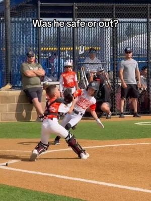 Safe or out? #baseball #basebroz #baseballlife #baseballlove #safeorout #sliding #baserunning #giannimolfese 