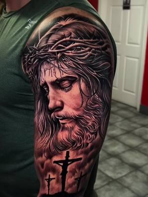 #tattoo #tattooing #houstontattooartist #houstontattoo #houstontattooshop #houstontattoos #tattootiktok #houstontattooart #viraltattoo #tattoocolor #sleevetattoo #tattooideas #tattoolovers #tattooed #tattooart #eyetattoos #necktattoo #houstontatuajes #houstontatuadores #fullbacktattoo #jesustattoo #jesus 