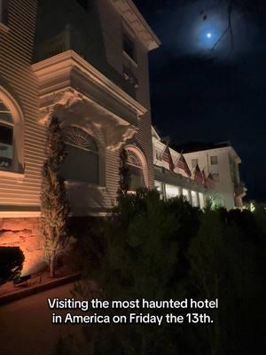 Creepy staircase ✔️ Pet cemetery ✔️ Frozen dead corpse ✔️ Ran for my life ✔️ #stanleyhotel #stanleyhotelghost #thestanley #stevenking #theshining #theshining1980 #historic #historichotel #ghosts #ghosthunting #ghosting #estespark #estes #estesparkcolorado #haunted #hauntedtiktok #hauntedplaces #hauntedhotel #hauntedhistory #hauntedvideos #run #mosthaunted #mosthauntedplaces 