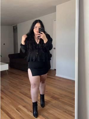 everyone meet “Lila” 🐢  Anyways, comfortable shapewear especially for short skirt / dress. 🖤 #shapewear #black #curvy #shapewearreview #shapeweargirl #OOTD #ootdfashion #ootdinspo #amigafajate #fyp #foryoupage #fypシ #paratii #paratiiiiiiiiiiiiiiiiiiiiiiiiiiiiiii 