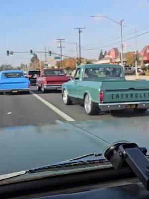 Rolling  🎥 @Frank  #c10compas #c10trucks #c10talk #dinosgitdown #c10addiction #cruise #sunday #c10era #friends #squarebodysyndicate #c10squarebodyworldwide #c10nation #c10life 