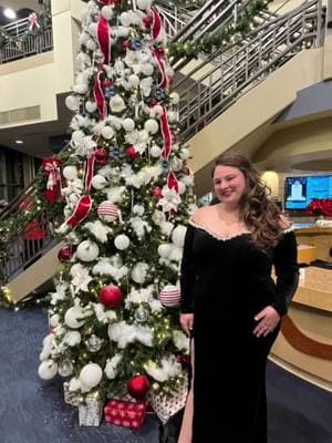 The body confidence I had in this dress at the holiday gala is all thanks to seeing @Ilona Maher on my FYP over the last year 🤩 #ilonamaher #dwts #bodypositivity #gala 