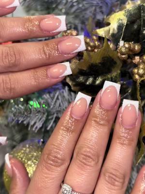 NAIL DAY 💅😍  #lovetheholidays #tiktokholidays #fyp #chrismasvibes #fypシ゚viral #nailtutorial #nailsvideotutorial #trendingvideo #trend #nailprof 