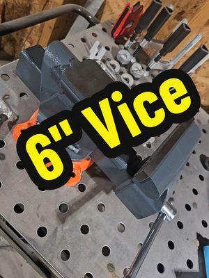 New heavy duty vice from vevor. #vice #vevor #vevortools #shop #garage #mechanic #metalwork #clamp #jaws #softjaw #workbench #workshop #fabricate #build #tools #tool #vicecity #jakesohvadventures 