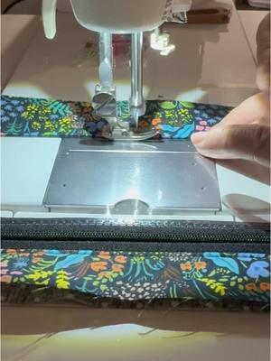 #DIY #sewing #SmallBusiness #sewingproject #viral #kpiembroidery #supportsmallbusiness #customembroidery #floral #sewingtiktok #organizationhacks #organization #clearpouch #pencilpouch #makeup 