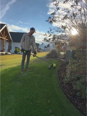 Using my @RYOBI Tools USA 40v Brushless Whisper Series string trimmer so I don’t wake up the neighbors. Are you team gas or electric? #DIY #ryobicreator #lawn #lawncare 