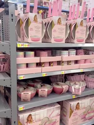 Paris Hilton Collection on Sale at Walmart . . #walmart #walmartfind #walmartfashion #christmasgifts #pinkkitchenstuff #pinkkitchendecor #parishilton