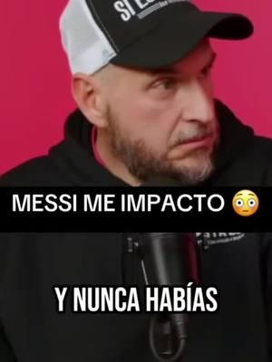 Quede en Shock ⬇️ Cuando Andrés Parra conoció a Messi, quedó en shock. Esperaba talento, esperaba grandeza… pero no esperaba esa humildad desarmante. Ver a alguien tan inmenso siendo tan sencillo lo dejó sin palabras. #humildad ⚽✨ #andresparra #messi