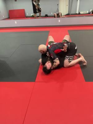 Jiu jitsu training #jiujitsu #sidecontrol #farsidearmbar 