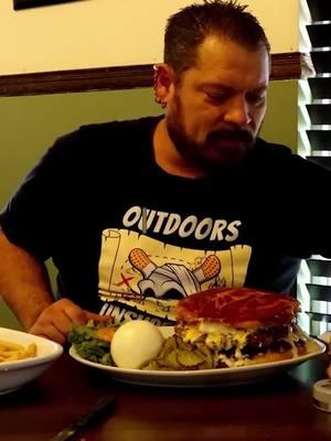 Easy! #foodchallenge #manvsfood #burger #eatingcontest #mukbang