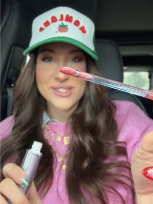 Watery lip gloss?!? I’ve never experienced anything like this before!   @Judydoll_official @Judydoll US #bunnytonguelipgloss #lipgloss #waterylipgloss #watermelonlipgloss #lipstain #makeup #makeuptok #makeupreview #BeautyTok #beautycontent #beautycontentcreator