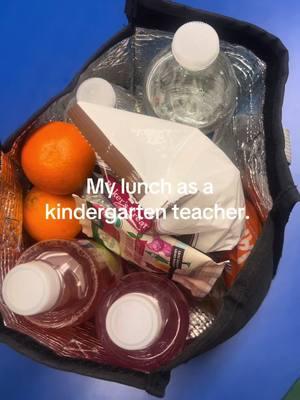 Listen, I was rushing and just threw the whole bag of salad in my bag today. It’s a small bag from Aldi’s. 😂😭 my lunch is always childish. #kindergartenteacher #lunch #packedlunchideas #teacherlunch 