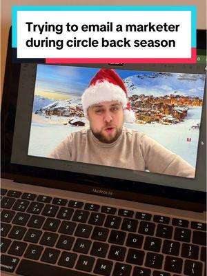 Happy circle back season, folks! #digitalmarketing #marketingproblems #marketingteam #corporatelife #emailsignature 