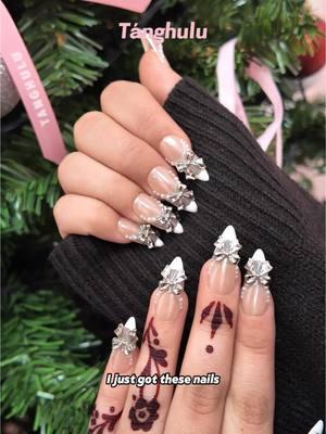 🎄✨ 💅🏻 Make your holiday season extra magical with our TANGHULU NAILS Christmas Collection! ⏰10 mins put on  🤓last 3 weeks 🥰1000+ designs & all sizes ♻️reusable #pressonnails #giftideas #holidayglam #nailtricks#nailtricks#longlastingnails #partynails #fancynails #everydaynails #nailsnailsnails #naildesign #nailinspo #nailideas #bostonnails #bostonnailtech #tanghulunails #naillove #nails2inspire