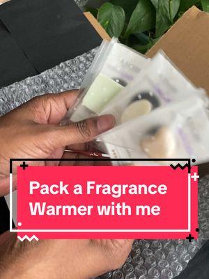 Packing up this gorgeous white vintage fragrance warmer! 🤍✨ Fragrance warmers are one of our best sellers this holiday season—and it’s easy to see why! 🎁 Not only does it make the perfect gift, but it’s versatile too—use it with wax melts or as a candle warmer for flameless, cozy vibes. 🕯️💛 As a special thank you, we’ve included wax melt samples so our amazing customer can start enjoying their new warmer immediately—no waiting needed! 💌 Check out our full collection of warmers in a variety of shapes, sizes, and colors to match any decor. 🖤🤍 Don’t wait, they’re selling out fast! 🚨🛒 #HolidayGiftGuide #CandleLover #WaxWarmer #CozyVibes #kamaricandleco #waxmeltwarmer #candlewarmer #homefragranceproducts #packanorderwithme 