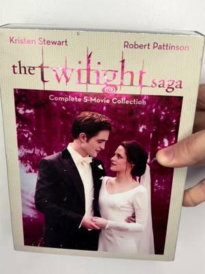 Added this beauty to my collection🥹 #creatorsearchinsights #twilight #twilightforever #twilightsaga #twilightrenaissance #twihard #twilighttiktok #twilightcollection #twilightfyp #fyp #collection #followme #twilightfandom #edwardcullen #likethisvideo #sharethisvideo #collector #repostthistiktok #unboxing #thetwilightsaga #boxset #dvdcollection #dvdcollector #dvd #bellaswan 